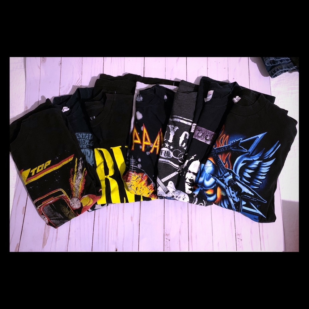 7 concert T-shirts bundled to save-youth smalls!